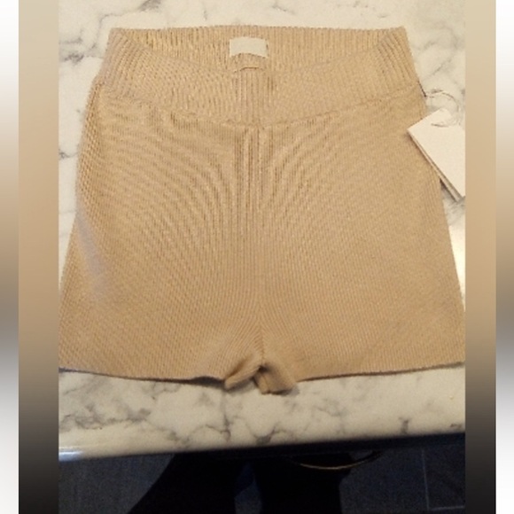 MOTHER HW BLISSFUL BOOTIE SHORT NWT SIZE XS - Picture 4 of 4